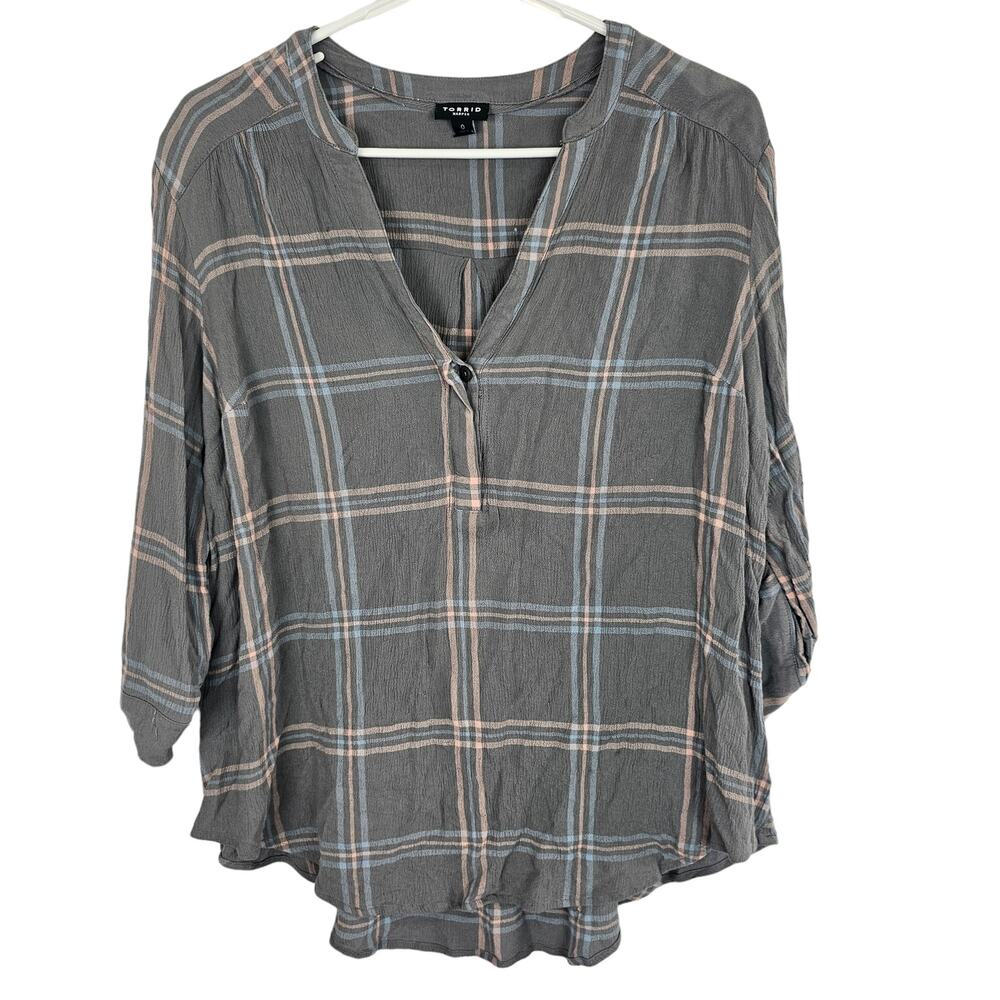 Torrid Plaid Button-Front Gray & Pink Relaxed Tunic Top